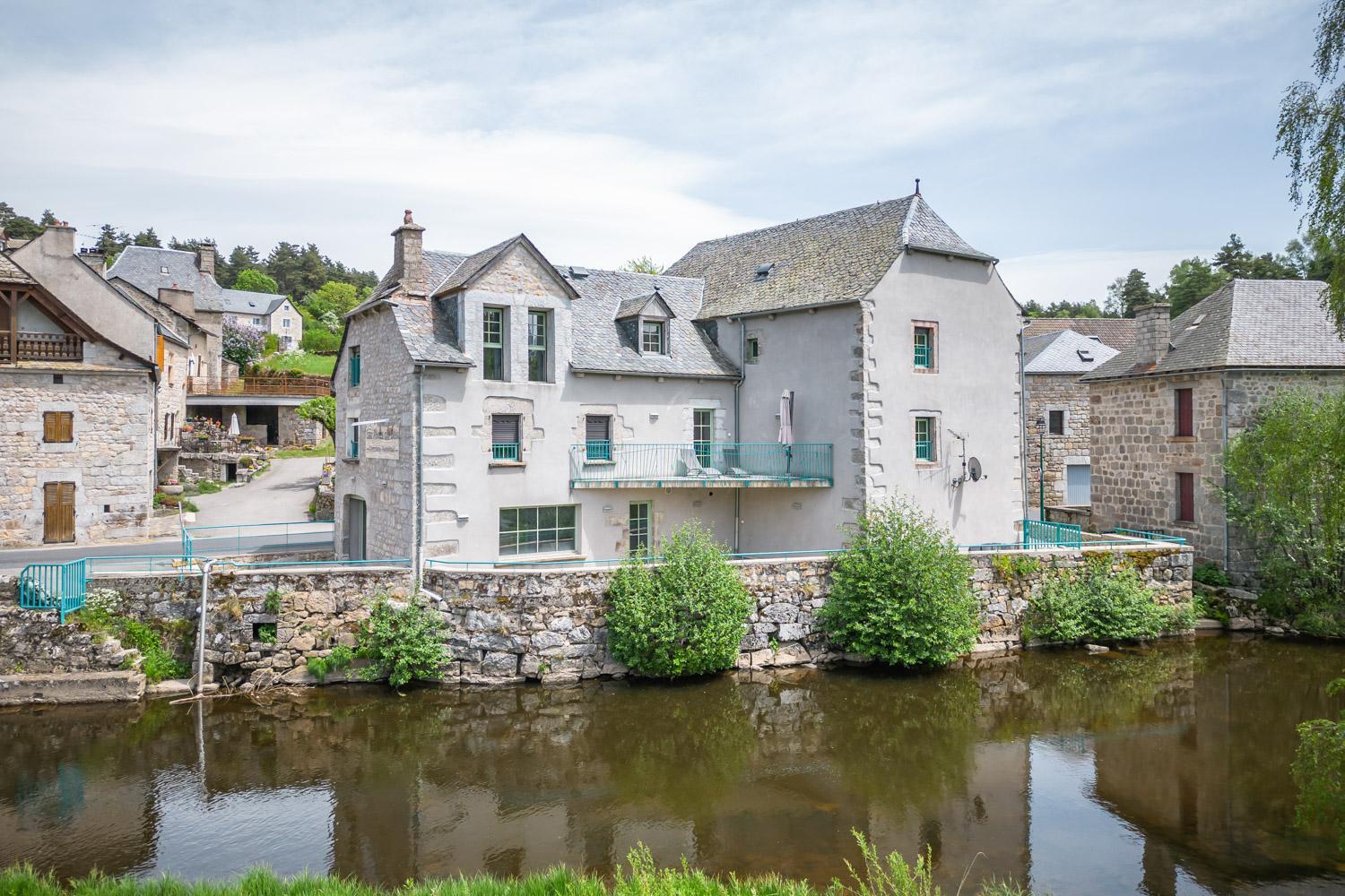 Residence Les Rives Du Bes Saint-Juéry Eksteriør bilde